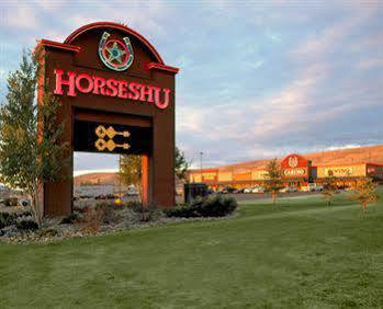 Horseshu Hotel & Casino Jackpot Extérieur photo